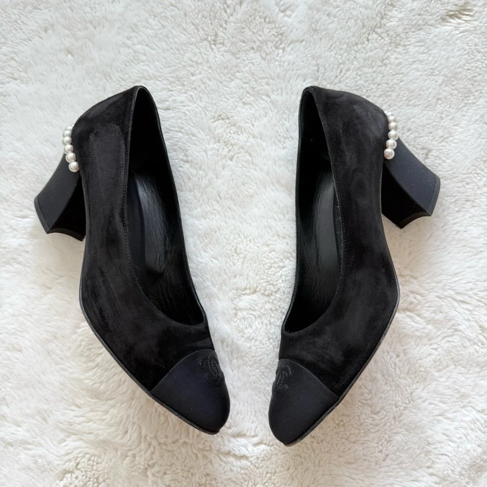 CHANEL women suede heels with pearls  size 38C EU Authentic